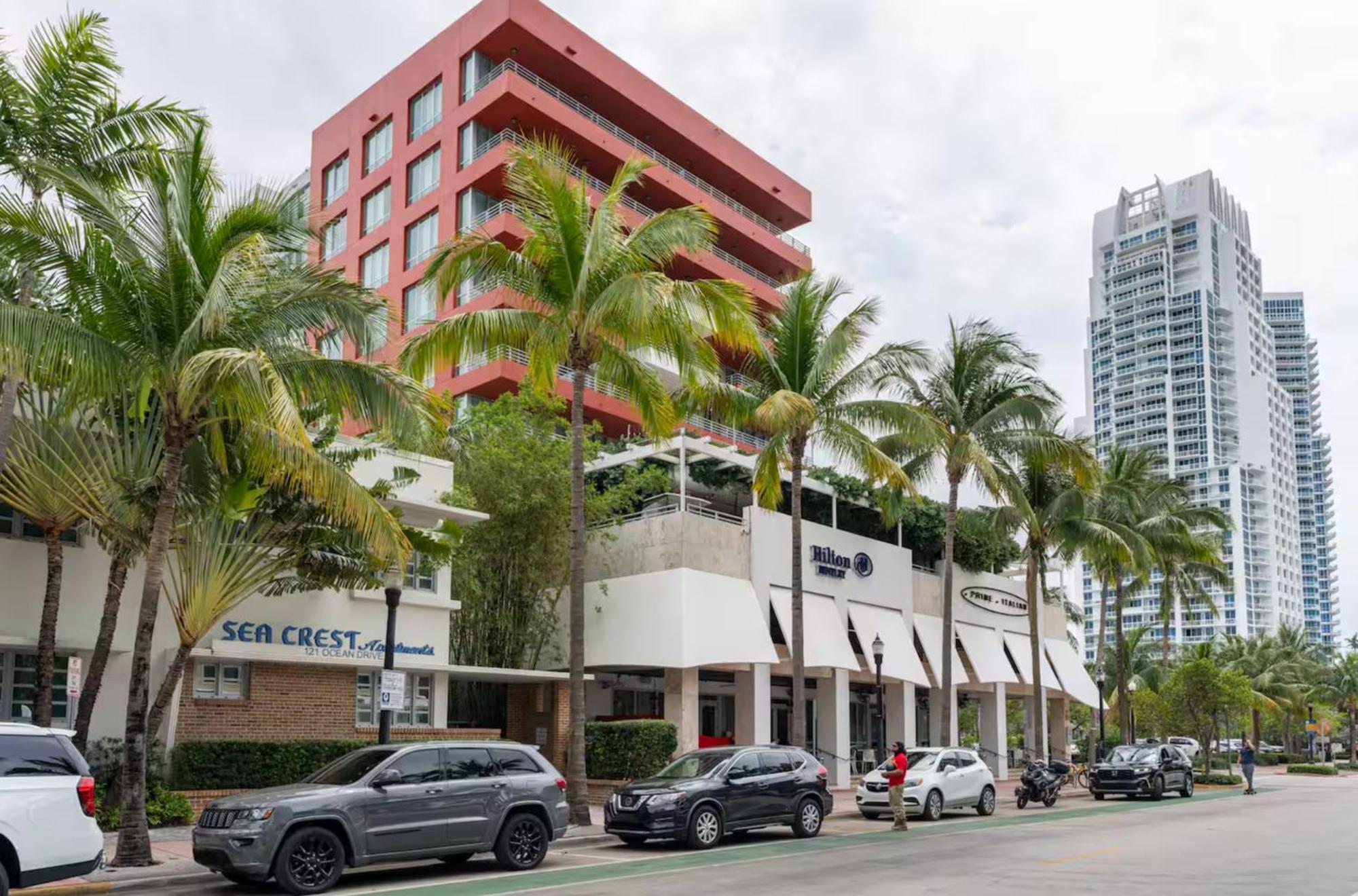 Beachfront Bentley Hotel One Bedroom Suite With Balcony And Beach Access Miami Beach Extérieur photo