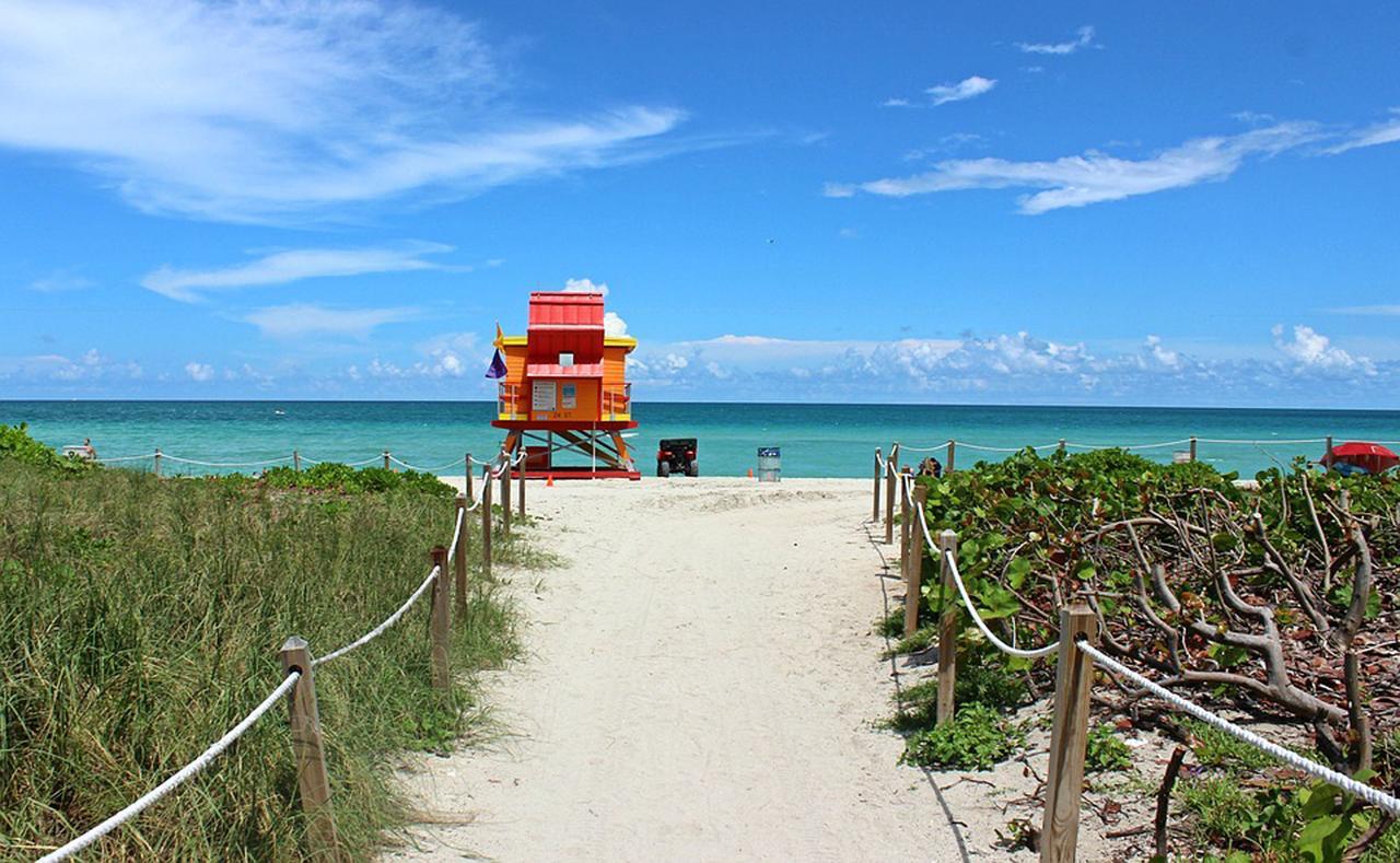 Beachfront Bentley Hotel One Bedroom Suite With Balcony And Beach Access Miami Beach Extérieur photo